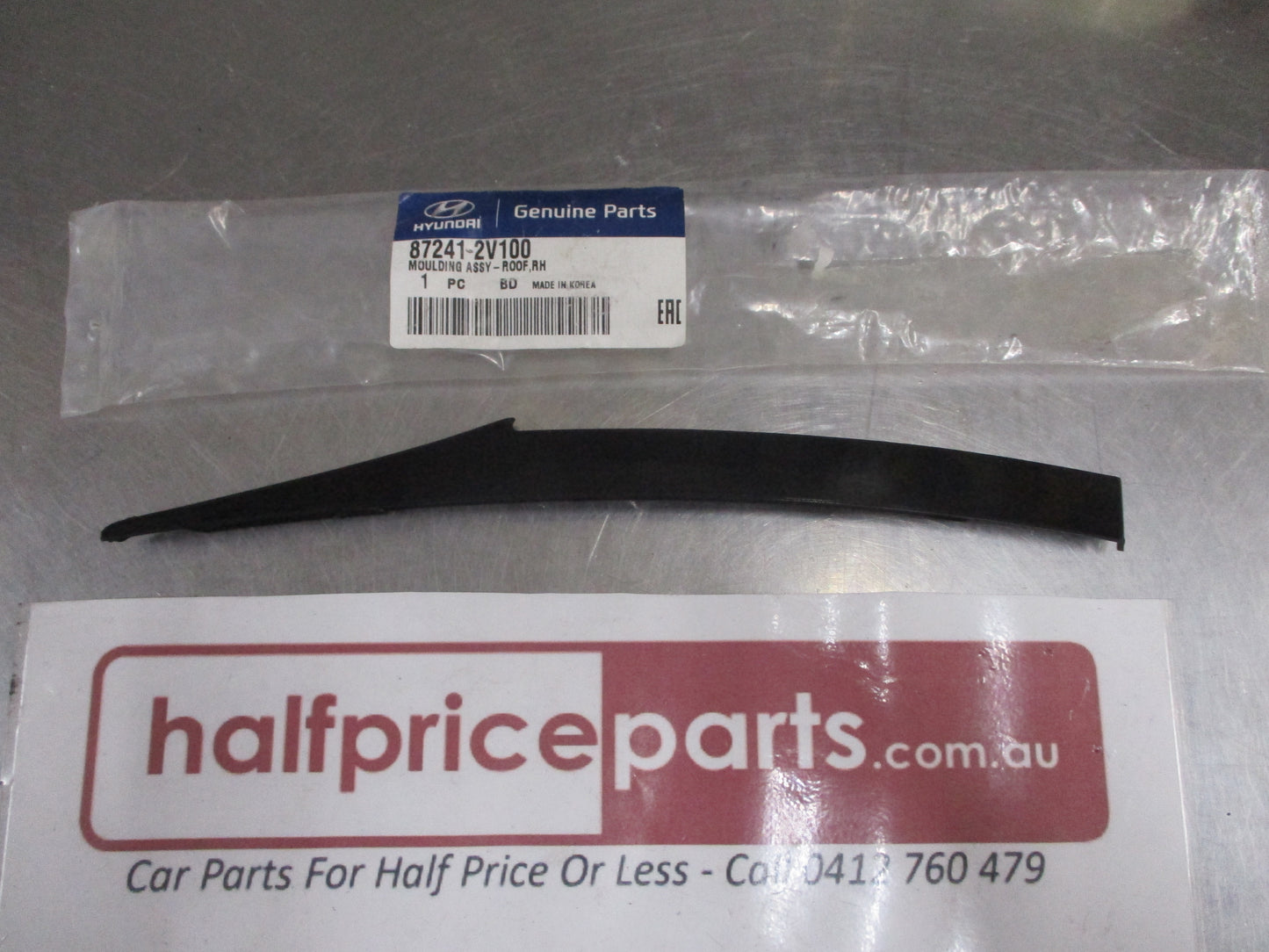Hyundai Veloster Genuine Right hand Roof Moulding With Sun Roof New Part