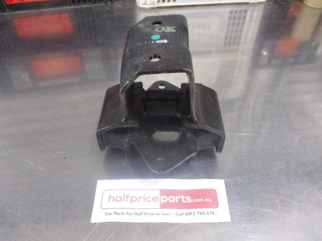 Mitsubishi Triton Genuine Rear Engine Mount Cushion New Part