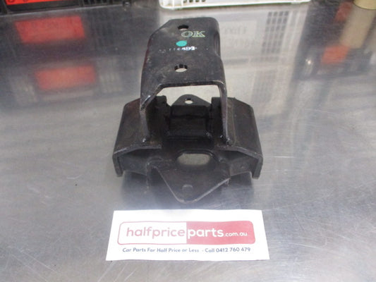 Mitsubishi Triton Genuine Rear Engine Mount Cushion New Part