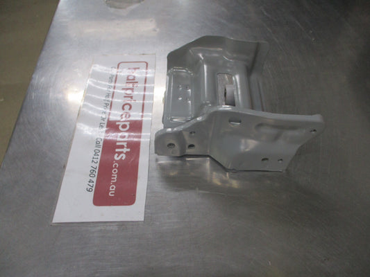Hyundai Accent Genuine Left Hand Guard To Bumper Bracket New Part