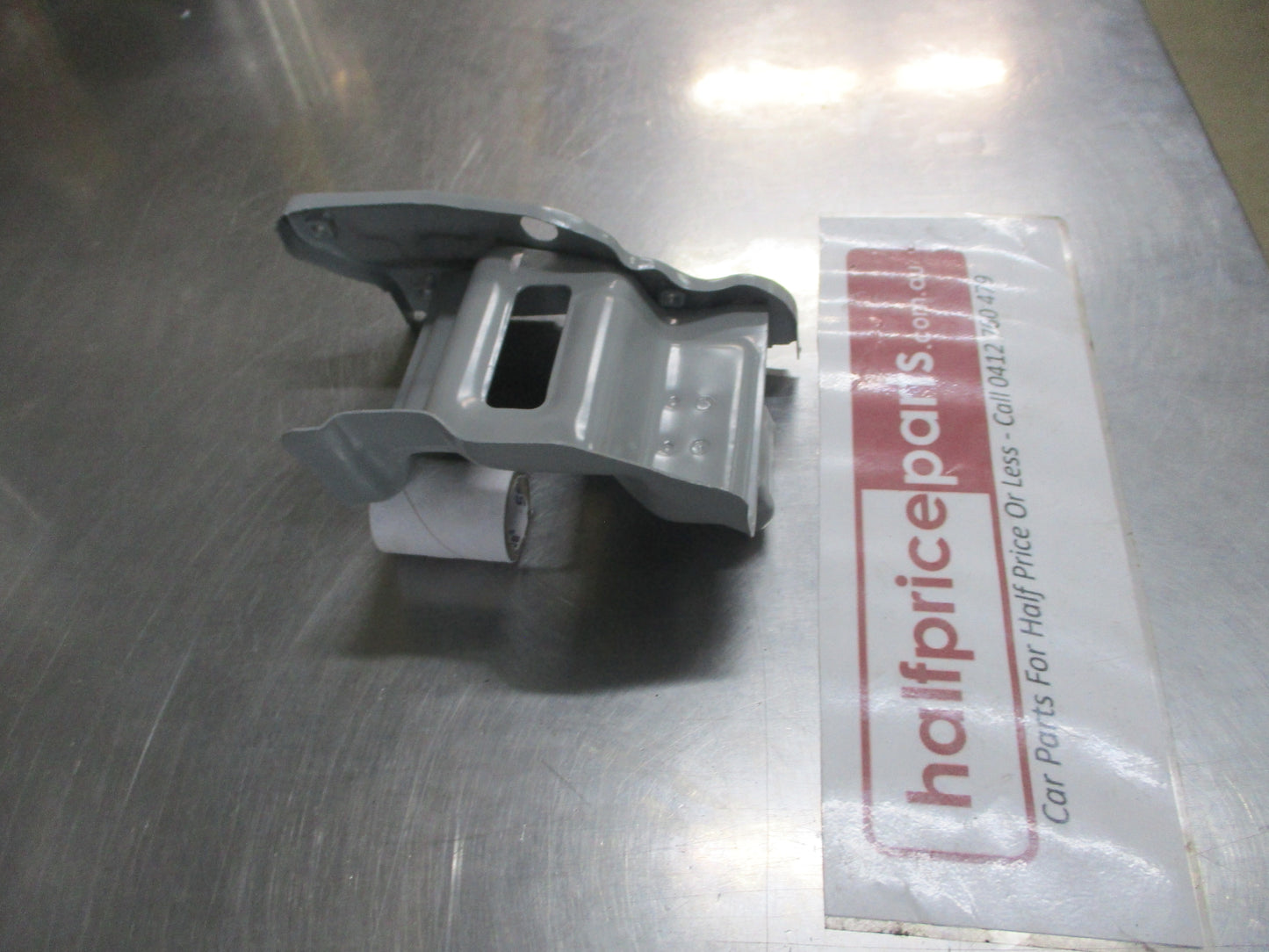 Hyundai Accent Genuine Left Hand Guard To Bumper Bracket New Part