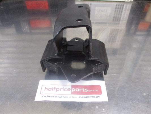 Mitsubishi Triton Genuine Rear Engine Mount New Part