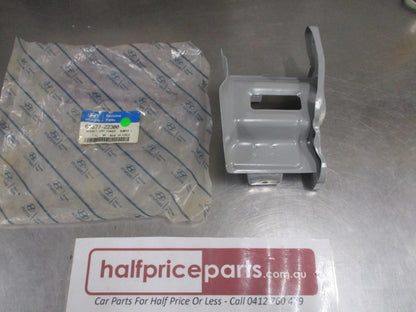 Hyundai Accent Genuine Left Hand Guard To Bumper Bracket New Part