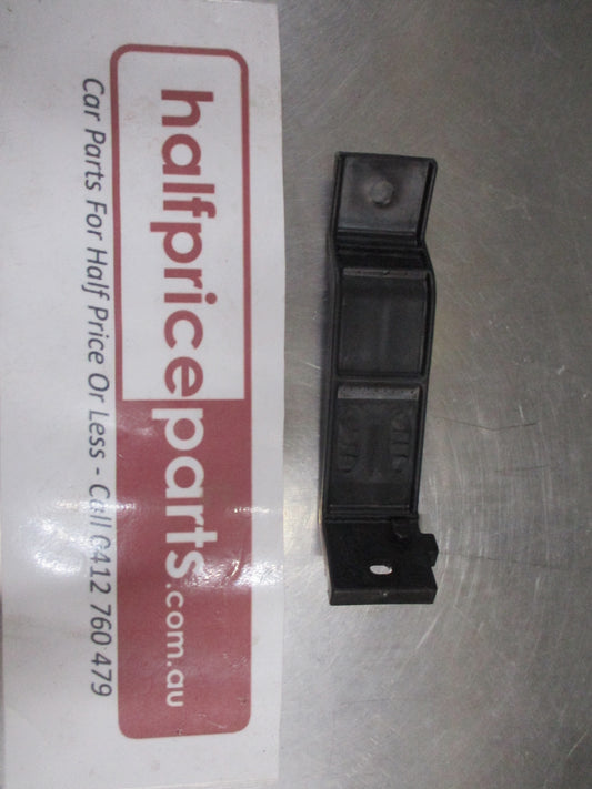 Hyundai Accent Genuine Rear Bumper Lower Bracket New Part