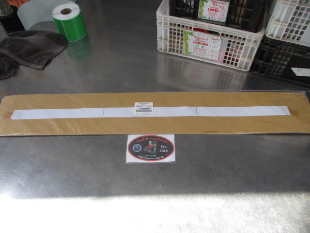 Mitsubishi Pajero Genuine Right Hand Rear Door Sash New Part