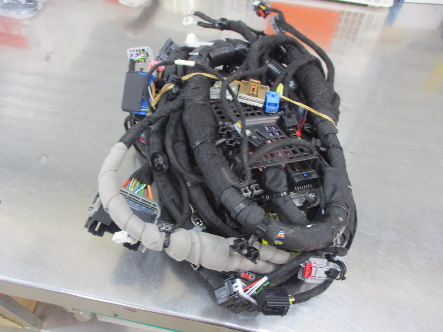 Holden RG Coloradu Genuine Wiring Harness ASM I-P New Part