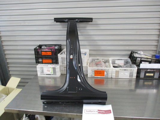 Mitsubishi Triton L200 Dual Cab Genuine Right Side B Pillar Outer Panel New