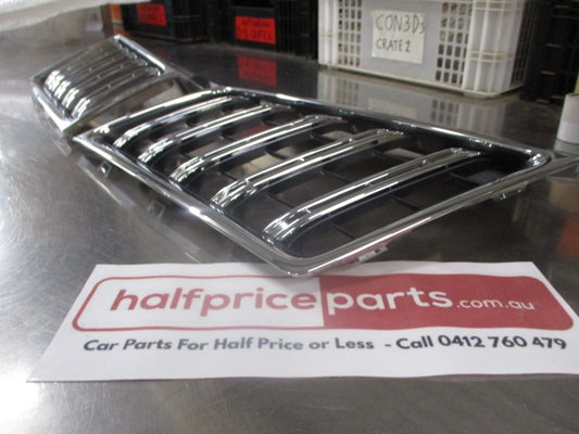 Mitsubishi Triton Genuine Front Radiator Grille Pair Chrome New Part