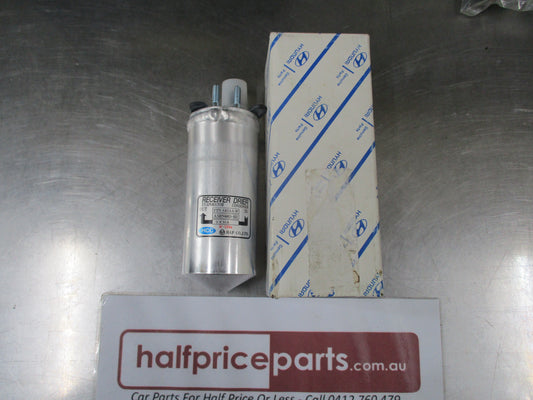Hyundai Elantra/Tiburon Genuine Drier Receiver New Part