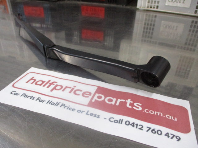 Mitsubishi Lancer Genuine Front Right Hand Windscreen Wiper Arm Assembly New Part