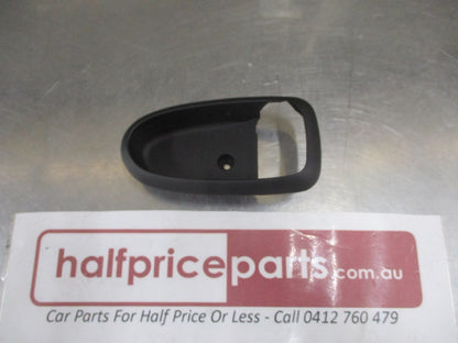 Hyundai Elantra Genuine Passenger Front Door Inside Handle Bezel New Part