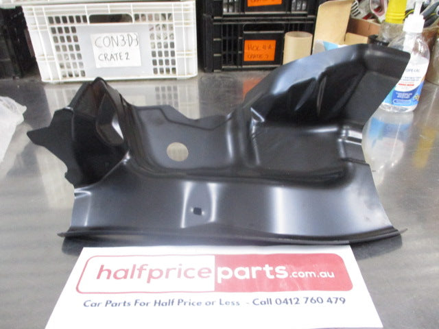 Mitsubishi Pajero/Pajero Sport/Challenger Genuine Rear Right Hand Lamp Housing Panel New Part
