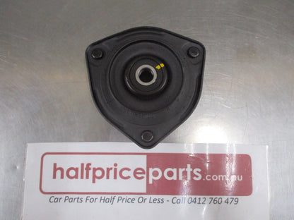 Hyundai Accent Genuine Front Strut Top Mount & Bearing New Part