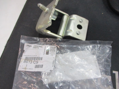 Peugeot 207 Genuine Rear Tail Gate Hinge New Part