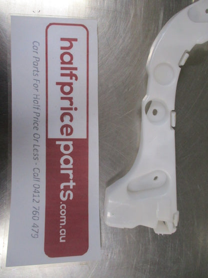 Ford LW Focus Genuine Right Hand Rear Bumper Mounting Bracket New Part