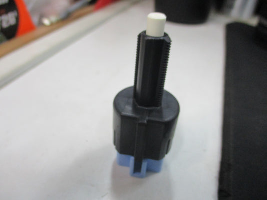 Peugeot 4007 Genuine Brake Light Switch New Part