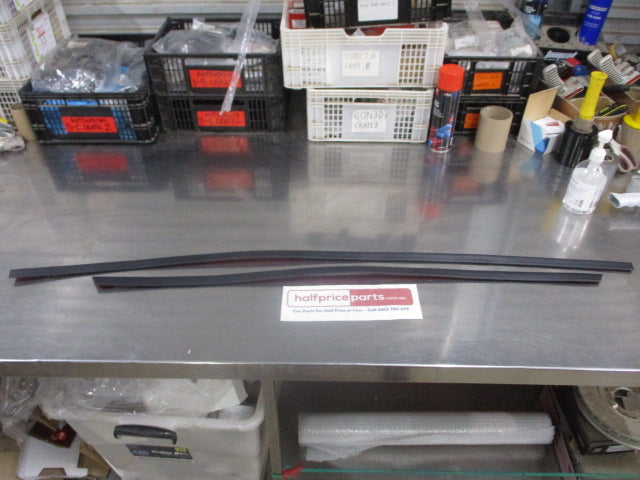 Mitsubishi Triton Dual Cab Genuine Bedliner Mounting Kit New Part