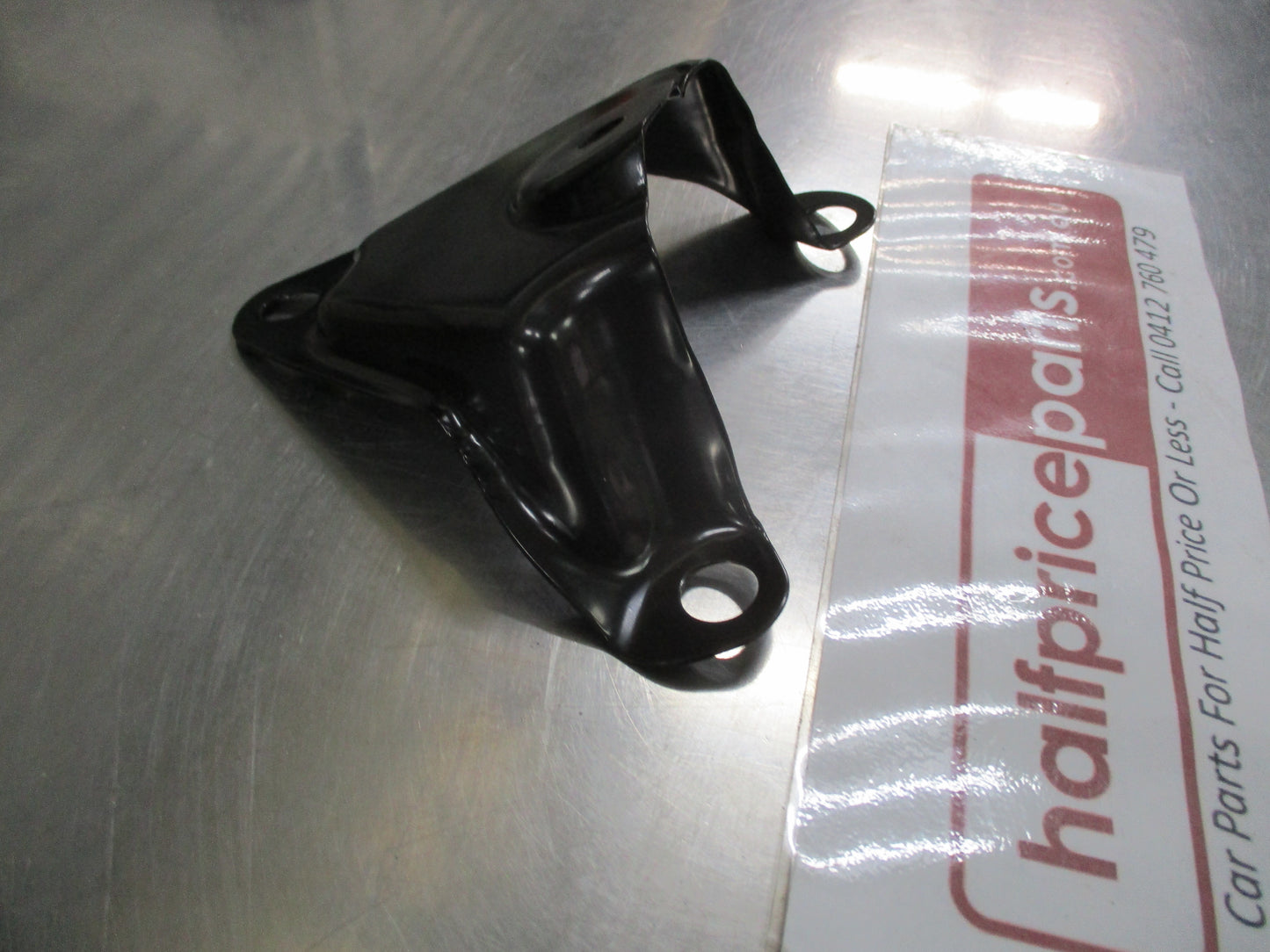 Hyundai Santa Fe Genuine Right Hand Upper Shock Absorber Bracket New Part