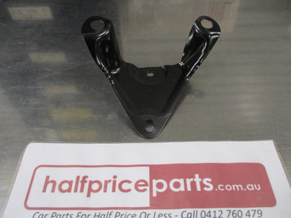 Hyundai Santa Fe Genuine Right Hand Upper Shock Absorber Bracket New Part