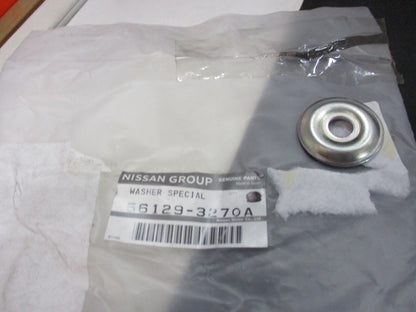 Nissan 720 Genuine Shock Absorber Washer New Part