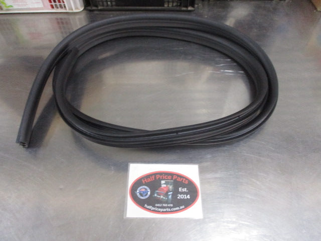 Ford Focus Genuine Left Or Right Rear Door Weather Strip (Door Side) New Part