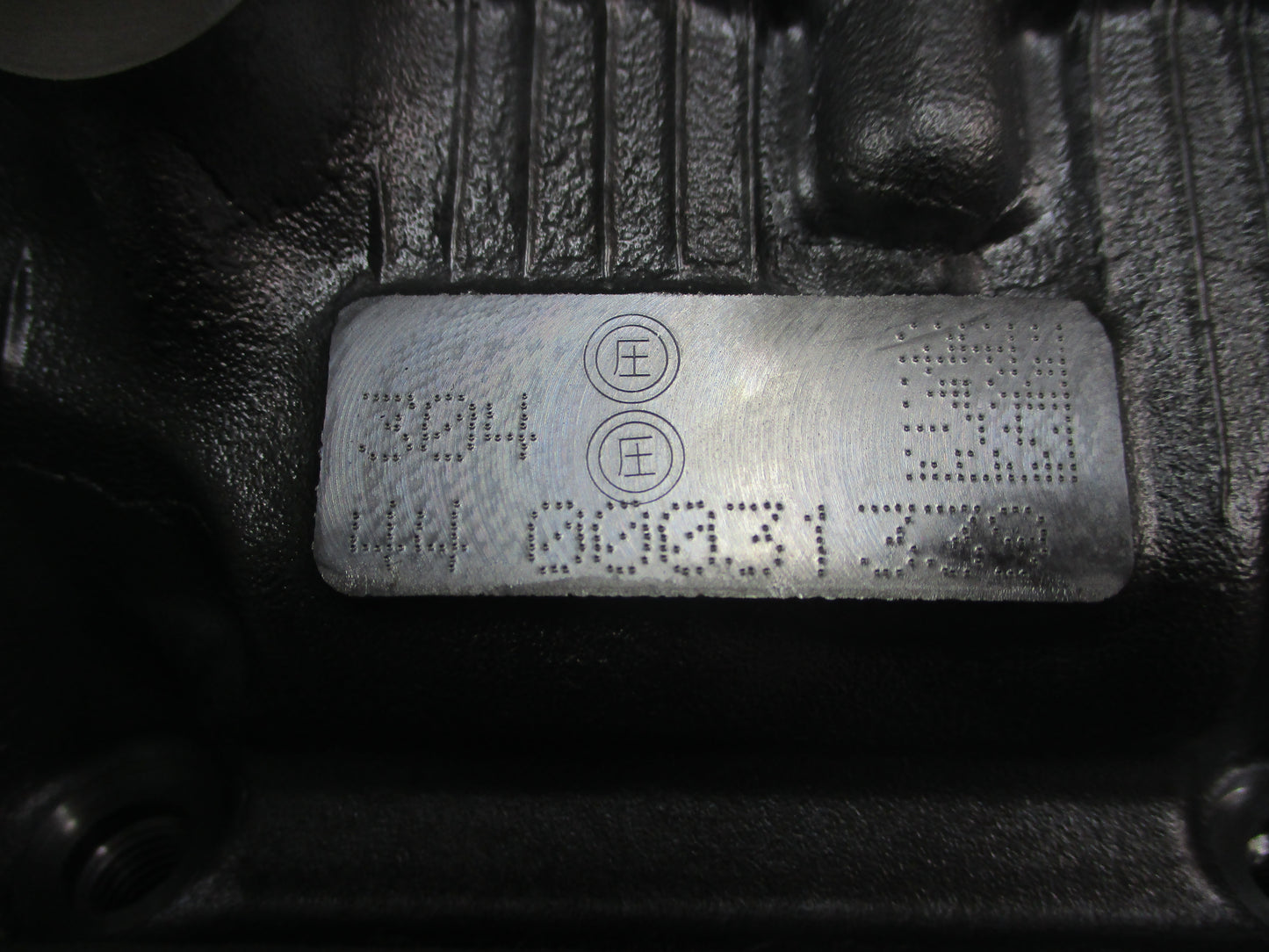 Mitsubishi MR Triton/Pajero Sport 2.4Ltr Diesel Genuine Cylinder Head assembly New Part