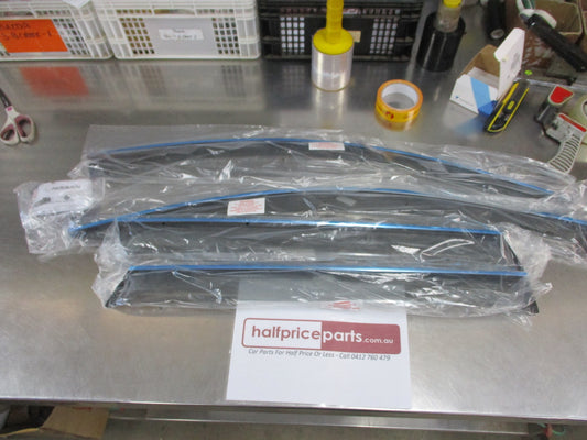 Nissan Qashqai J11 Genuine Slim Line weather shields Set New Part