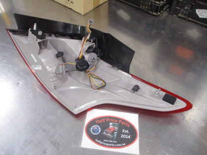 Ford Focus Genuine Left Hand Rear Combination Tail Light Assembly New Part