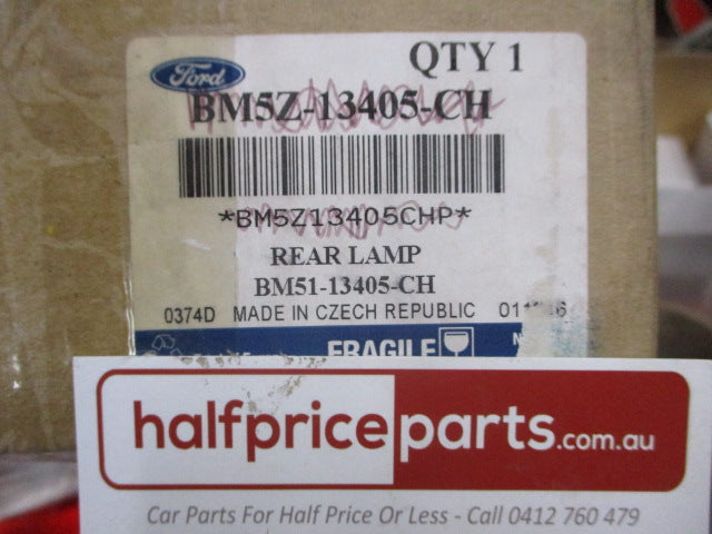 Ford Focus Genuine Left Hand Rear Combination Tail Light Assembly New Part
