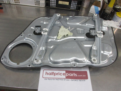 Hyundai I30CW Genuine Left Hand Front Door Window Regulator New Part