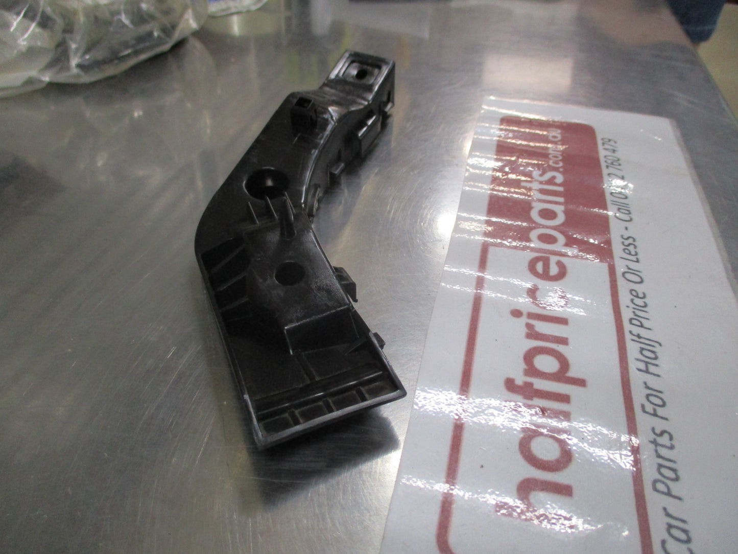 Hyundai Elantra Wagon Genuine Front Passenger Bumper Bracket New Part