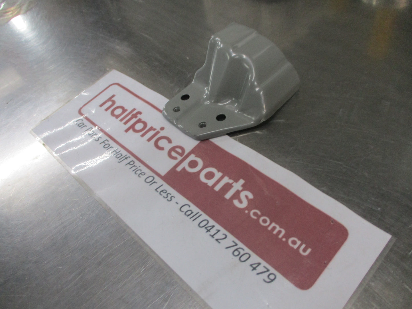 Kia Sportage Genuine Left Hand Front Bumper Bracket New Part