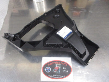 Ford Focus Sedan Genuine Right Hand Rear Bumper Mounting Bracket New Part