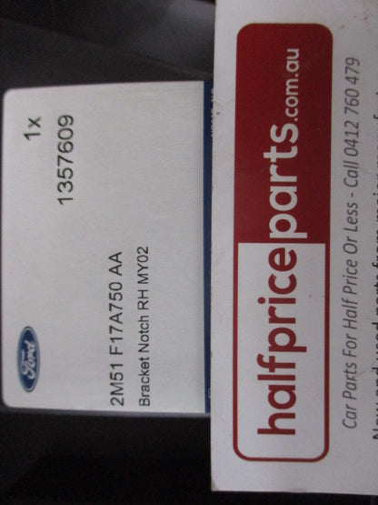 Ford Focus Sedan Genuine Right Hand Rear Bumper Mounting Bracket New Part