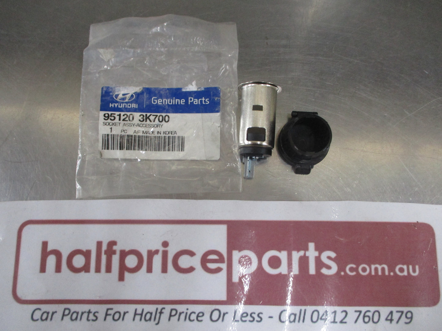 Hyundai Accent/Sonata/Elantra/Genesis/Santa Fe/Tucson Genuine 12 Volt Socket Accessory Assembly New Part