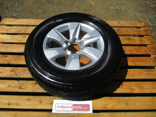 Toyota Prado GXL 150 Series Genuine 17x7.5J Alloy Wheel And Dunlop Grandtrek AT20 Tyre New