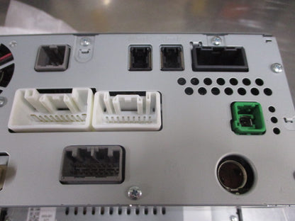 Mitsubishi Pajero Sport QE Genuine Sat Nav Display Multivision Radio/CD/DVD/Sat/TvV New Part