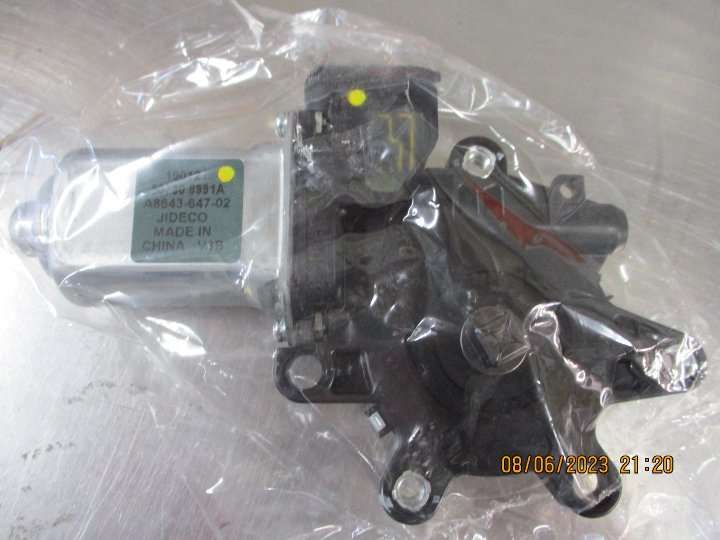 Nissan Navara D40 Thai Genuine Drivers Front Door Power Window Motor New Part