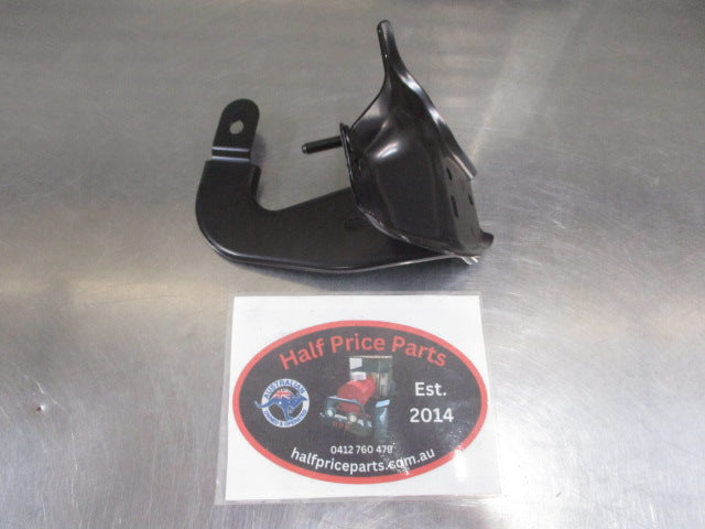 Ford Everest Genuine Left Hand Rear Bumper Mounting Bracket New Part