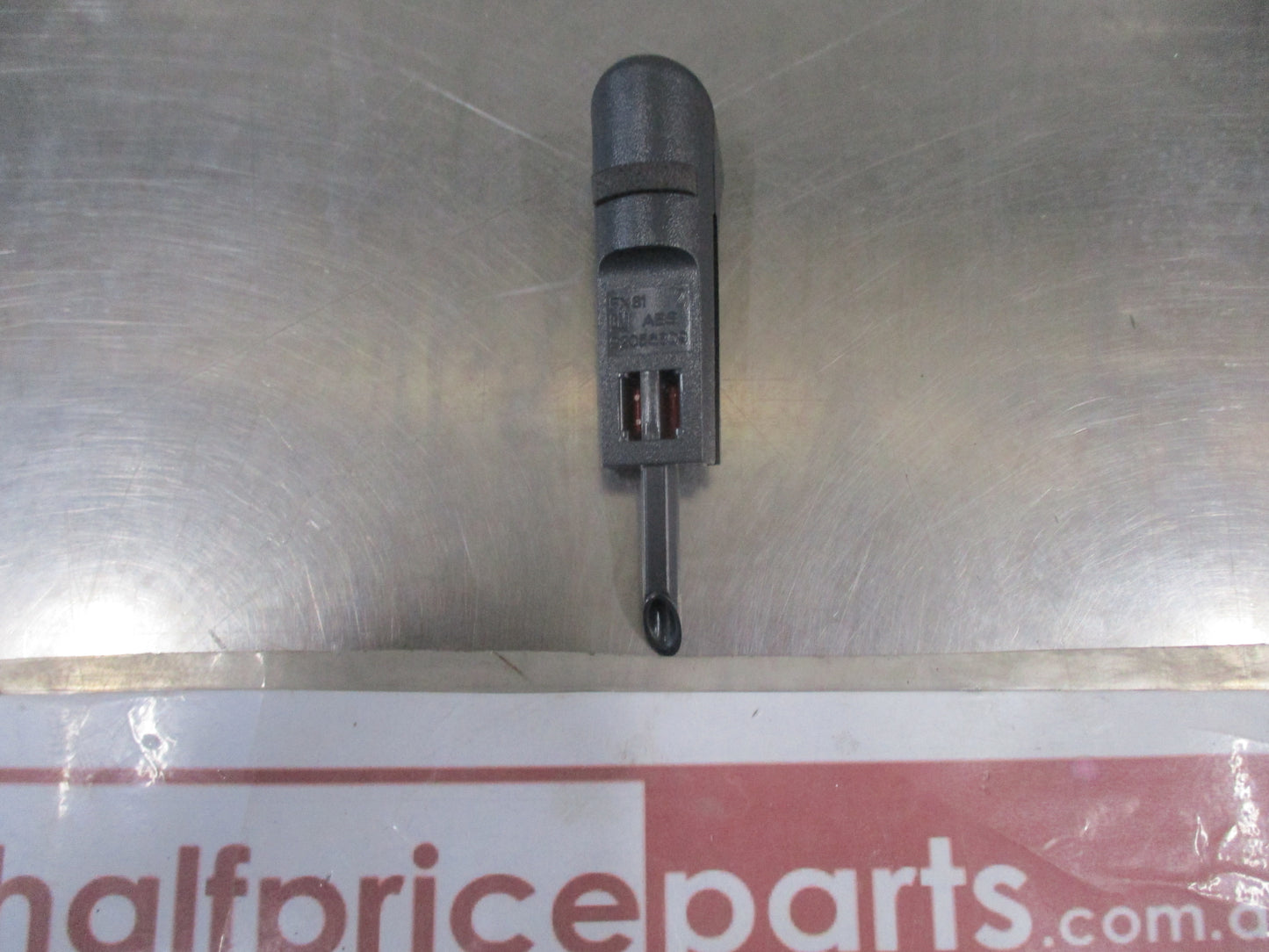 Holden Commodore/Calais/Statesman/Caprice Genuine Door Lock Snipper Button New Part