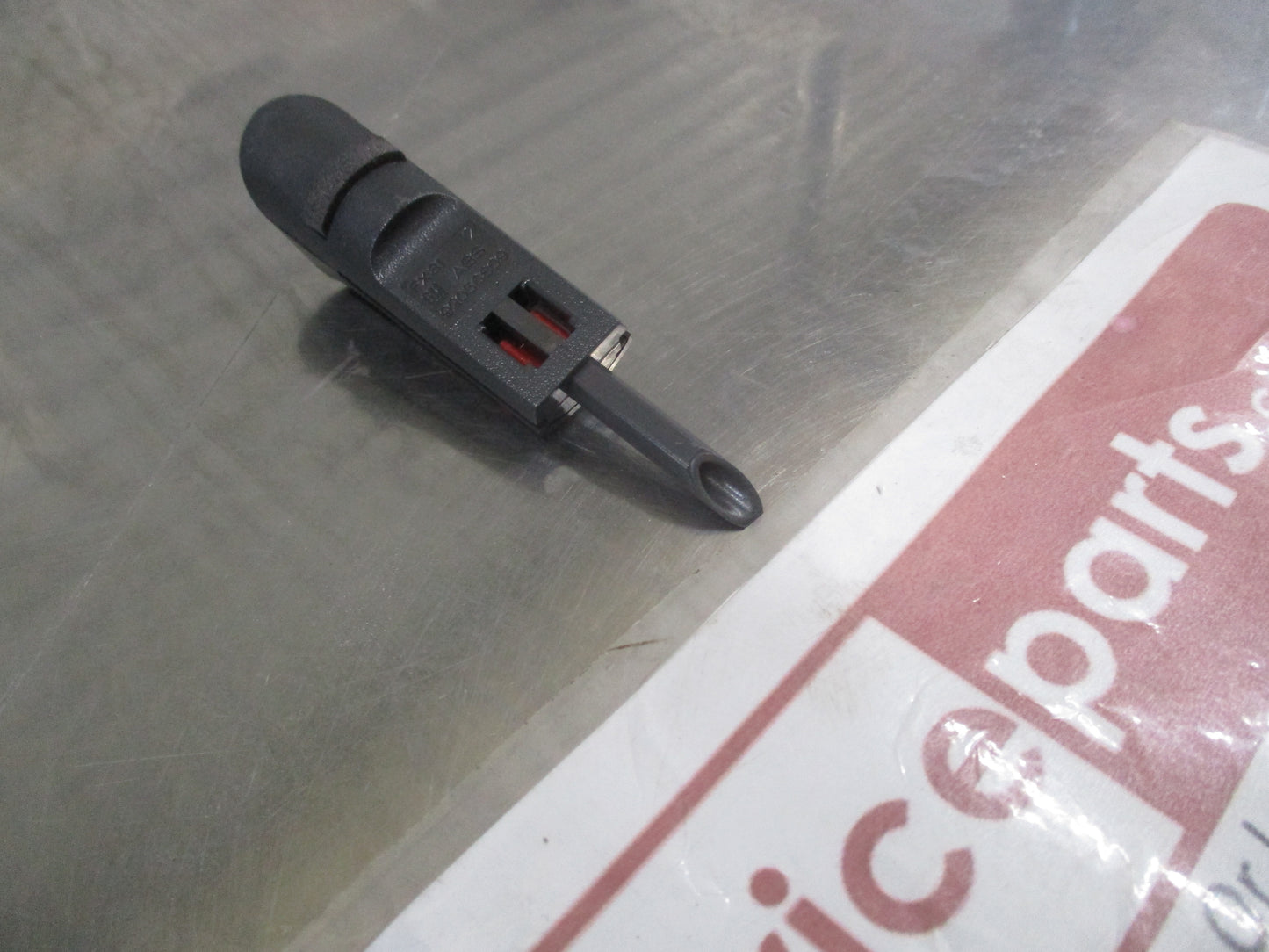 Holden Commodore/Calais/Statesman/Caprice Genuine Door Lock Snipper Button New Part
