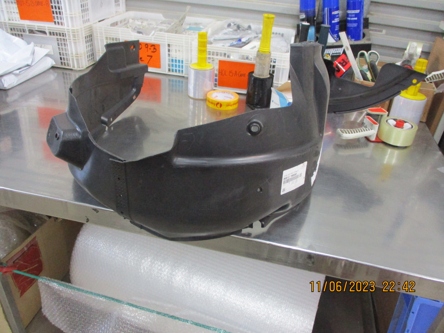 Kia Forte Sedan/Hatch Genuine Right Hand Front Splash Guard New Part