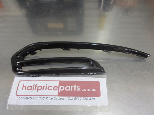 Holden VF SS Commodore Genuine Right Hand Front (Gloss Black) DRL Bezel New Part