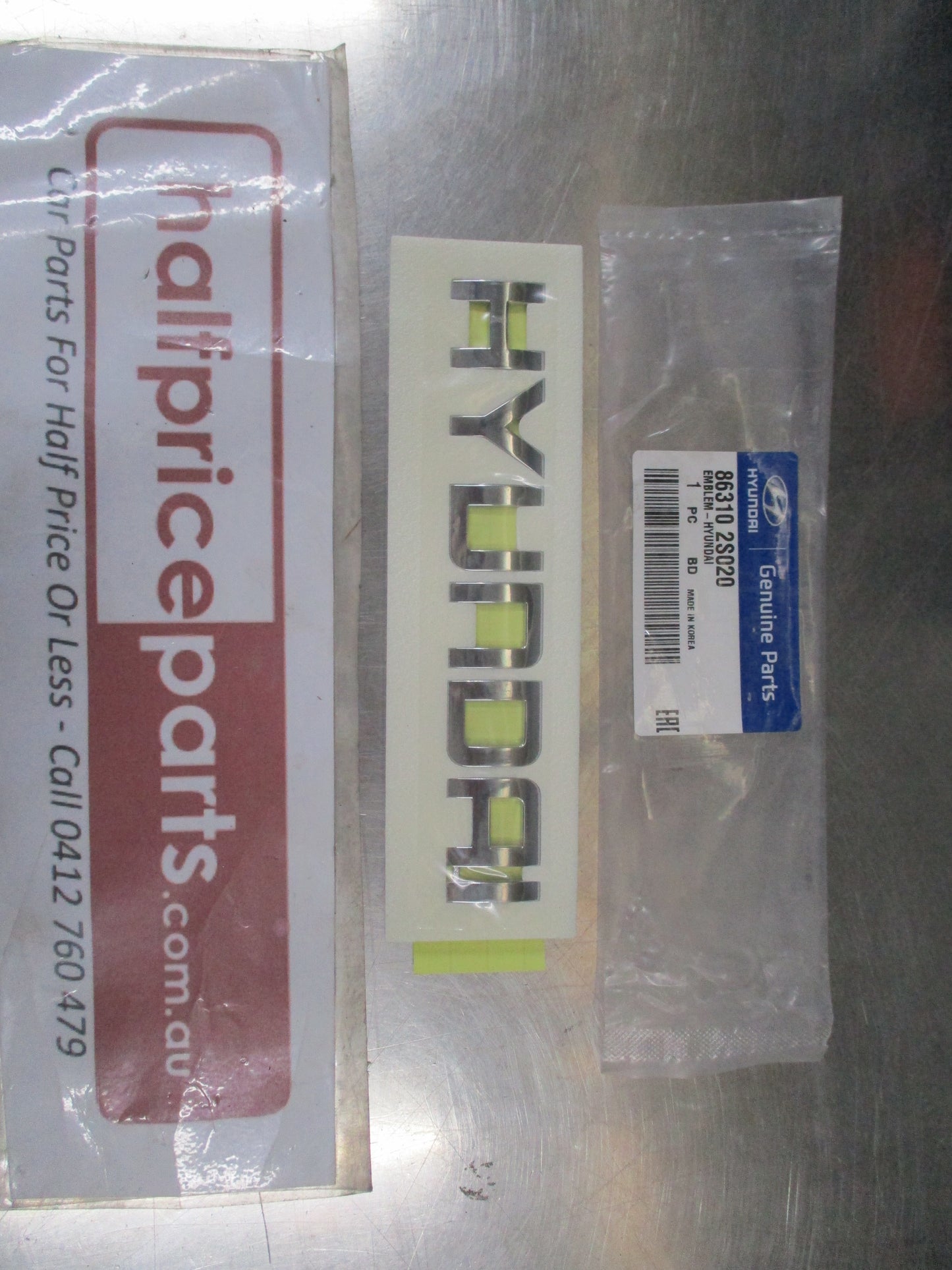 Hyundai Tucson Genuine Rear Chrome Emblem New Part