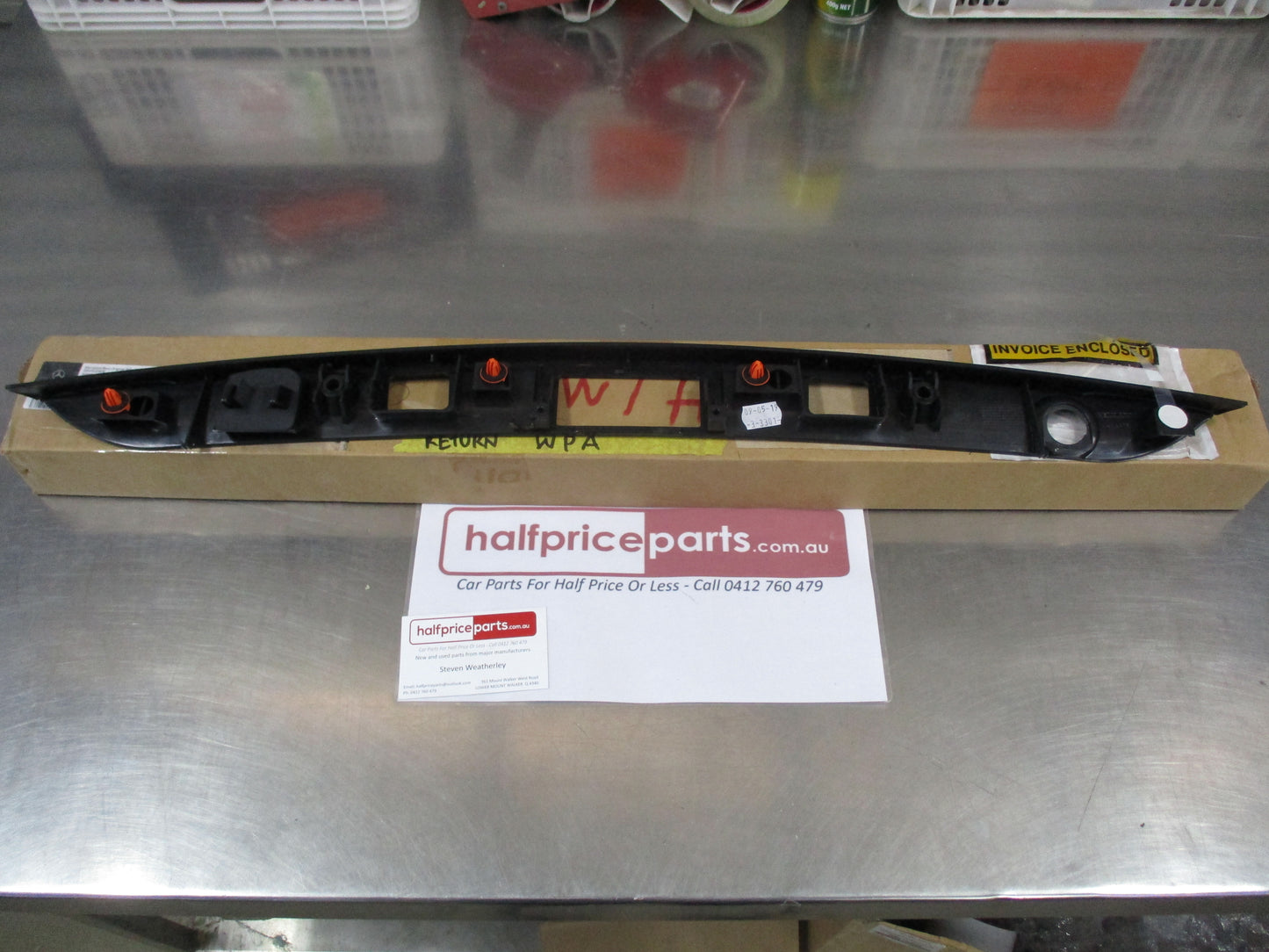 Mercedes-Benz C-Class Boot Handle / Licence Plate Light Garnish -Black- New