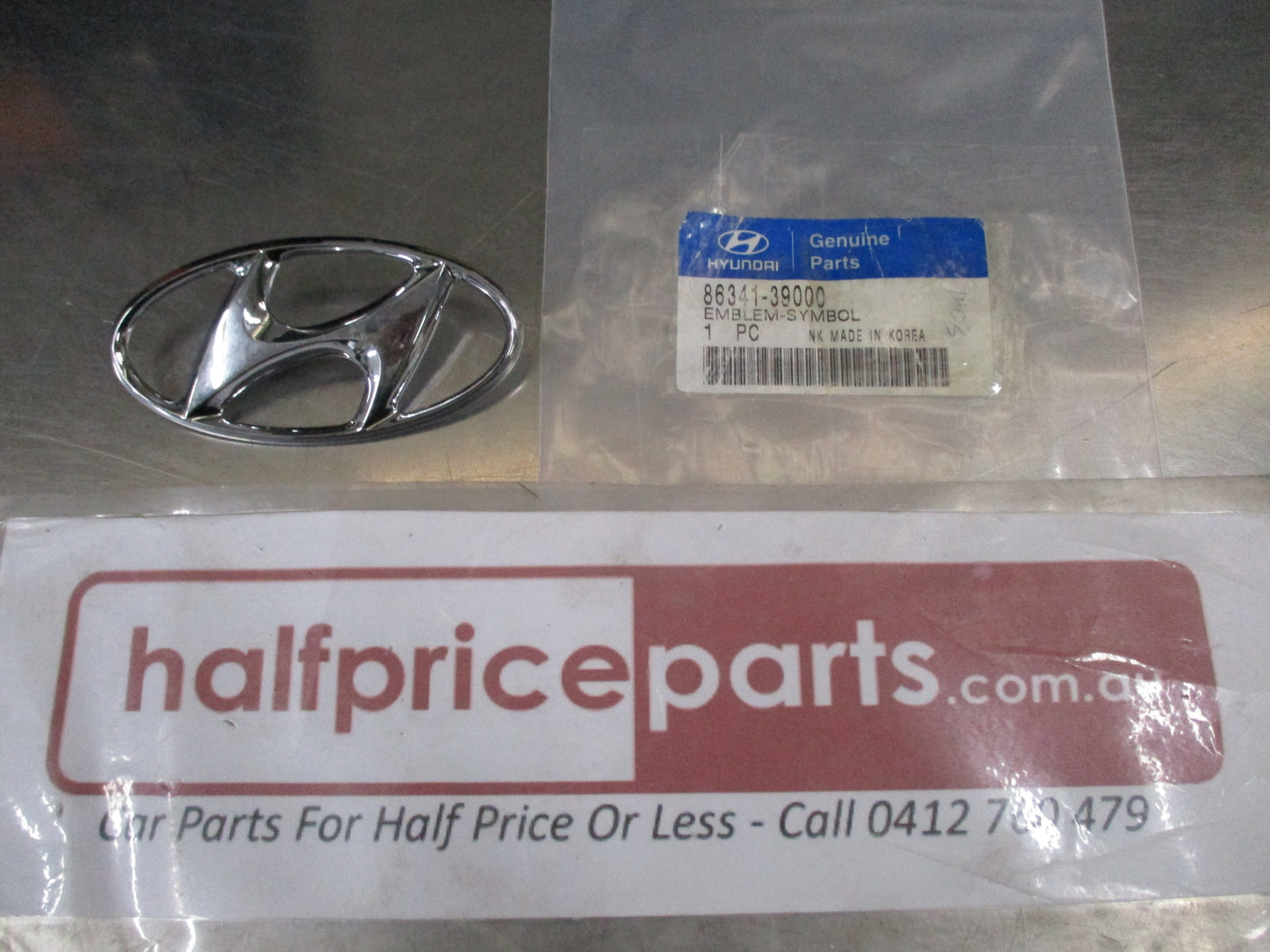Hyundai Genesis/Elantra/Sonata/Grandeur Genuine Front Grille Emblem New Part