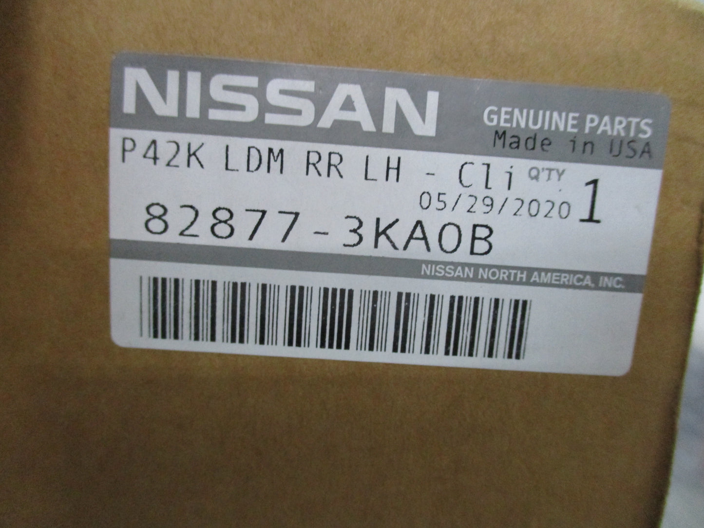 Nissan R52 Pathfinder Genuine Passenger Rear Lower Door Mould New