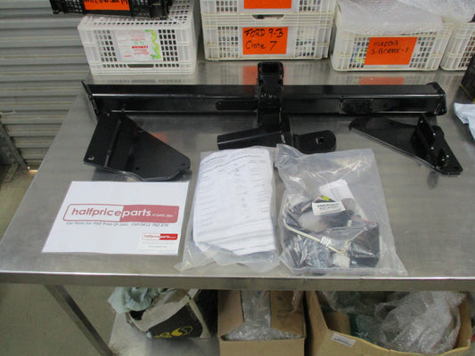 Nissan Qashqai J11 Genuine Tow Bar W/ Fitting Kit & Wiring Harness New