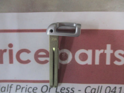 Hyundai Sonata/Tucson/Sonata Hybrid Genuine (Uncut) Key Blank New Part