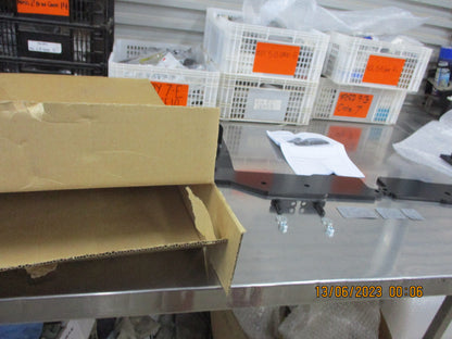 LDV Deliver 9 Van Mid Wheel Base Genuine Retrofit Tow Bar Support Bracket Kit New Part